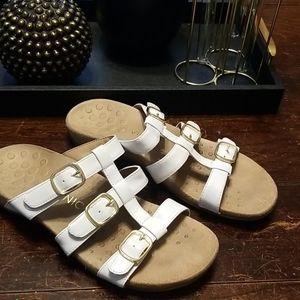 Vionic comfort sandal